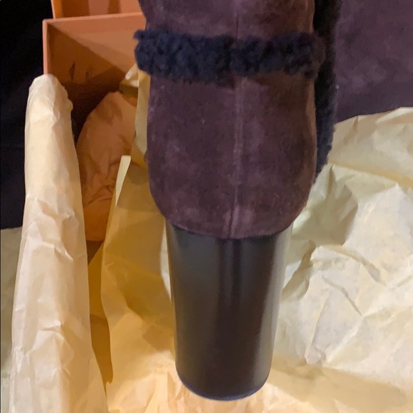 TODS Shearling-trimmed suede platform ankle boots - Picture 12 of 15